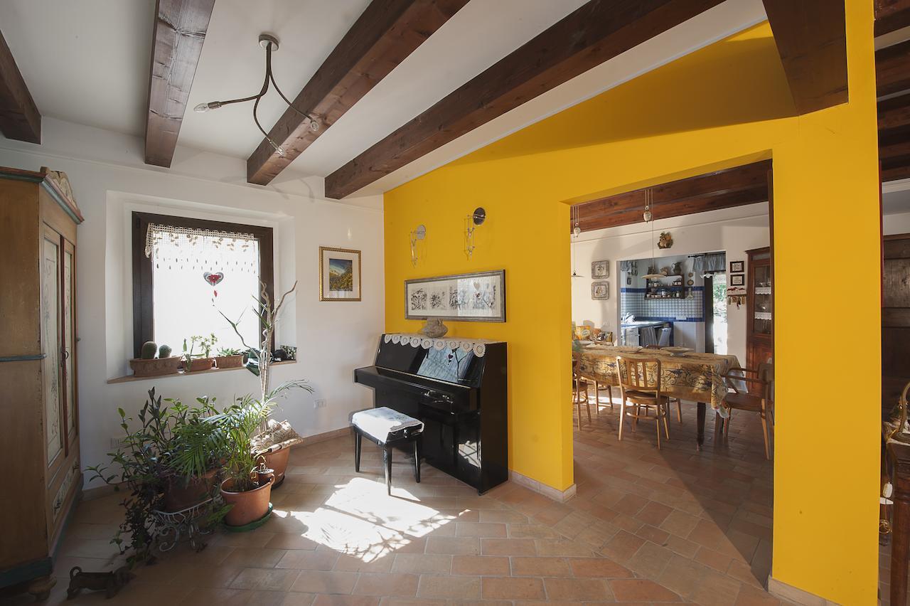 B&B Punto Magico Offagna Ngoại thất bức ảnh